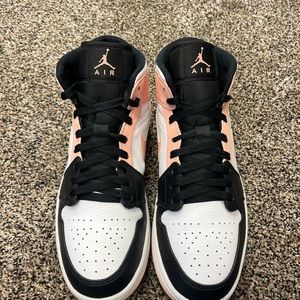 Nike Air Jordan 1 Mid Crimson Tint 554724-133 Mens Size 10 Shoes Sneakers Pink